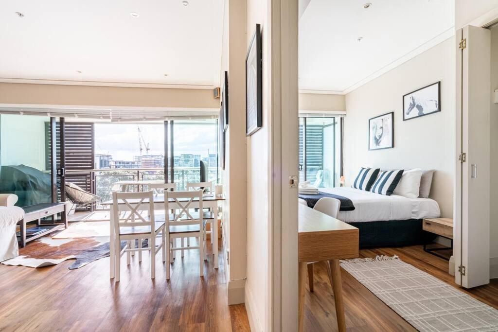 오클랜드 Luxury Waterfront Nest Above Viaduct Harbour 아파트 외부 사진