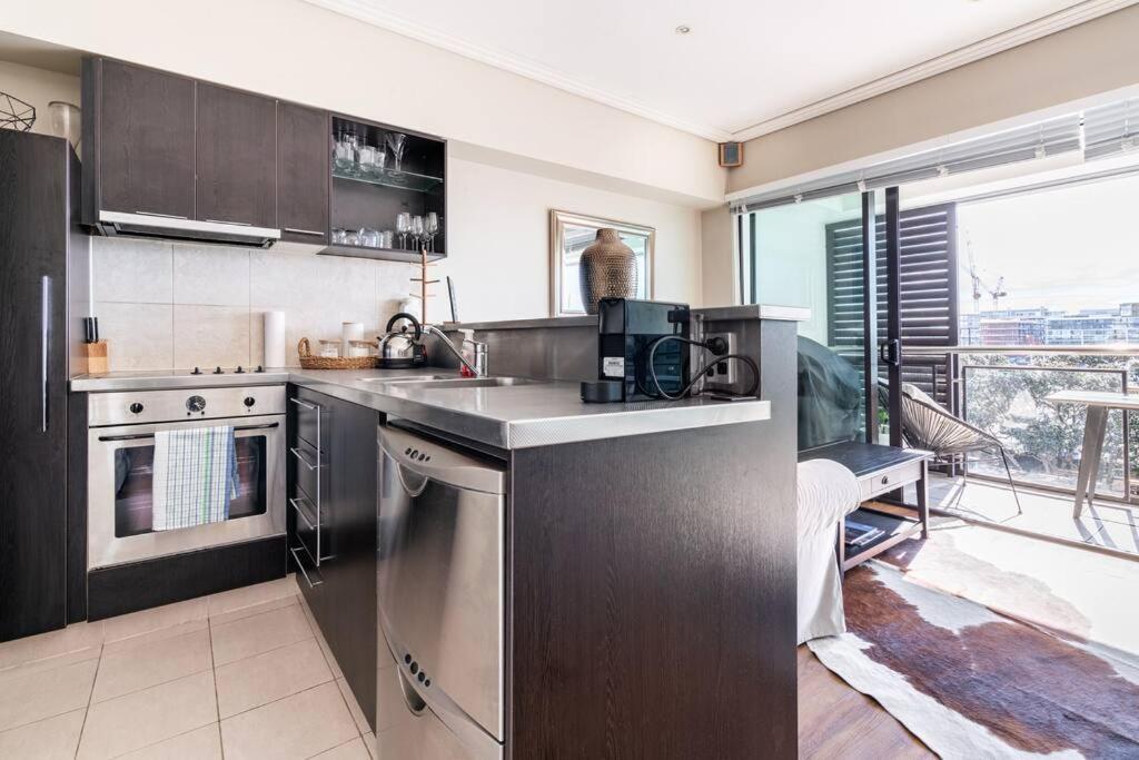 오클랜드 Luxury Waterfront Nest Above Viaduct Harbour 아파트 외부 사진